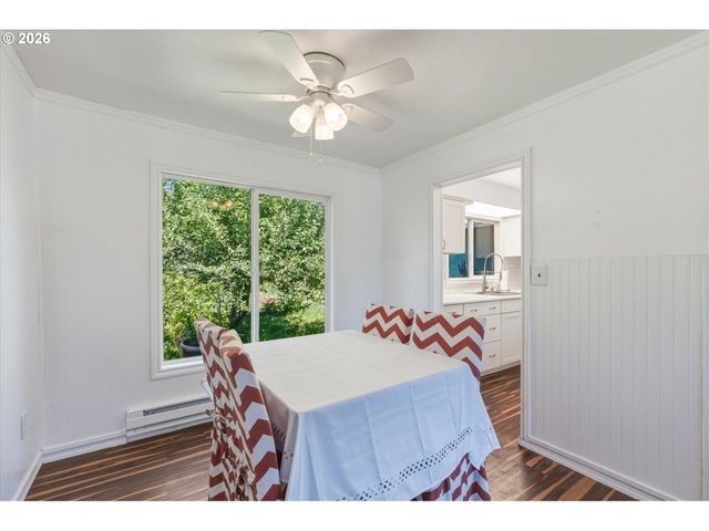 155 N MAPLE St, Kelso, WA 98626
