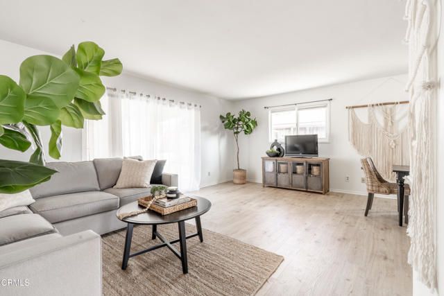 1572 Winford Avenue, Ventura, CA 93004