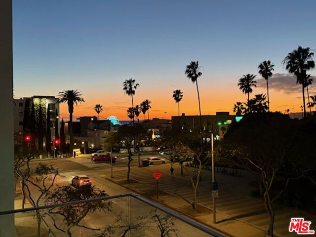 1705 Ocean Avenue 306, Santa Monica, CA 90401