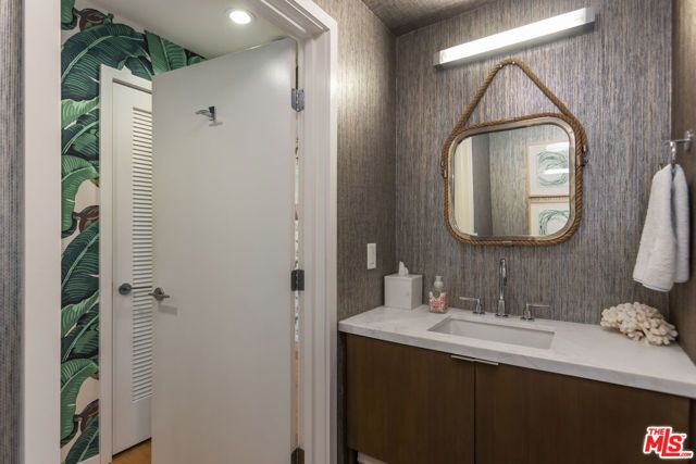 1705 Ocean Avenue 306, Santa Monica, CA 90401