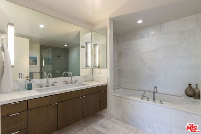 1705 Ocean Avenue 306, Santa Monica, CA 90401