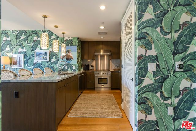 1705 Ocean Avenue 306, Santa Monica, CA 90401