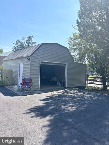 4211 CHAPEL RD, Perry Hall, MD 21128