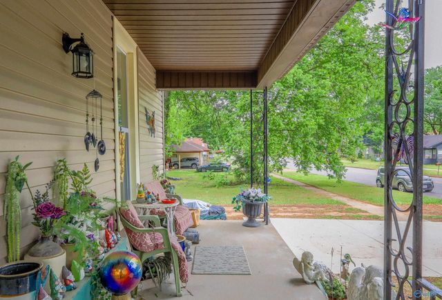 411 5th Avenue Sw, Decatur, AL 35601