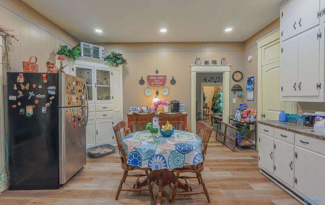 411 5th Avenue Sw, Decatur, AL 35601