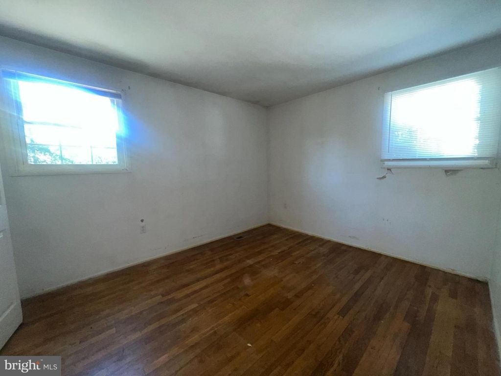 328 VALE SMT S, Laurel, MD 20724