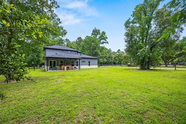 355 County Road 3664, Splendora, TX 77372