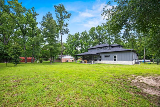 355 County Road 3664, Splendora, TX 77372