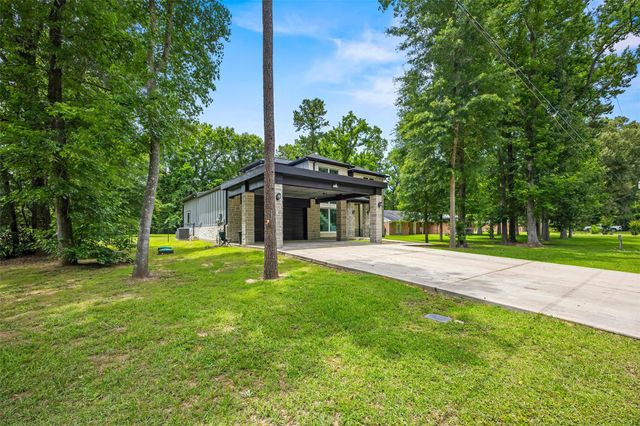 355 County Road 3664, Splendora, TX 77372