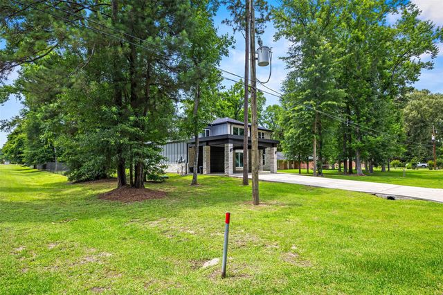 355 County Road 3664, Splendora, TX 77372