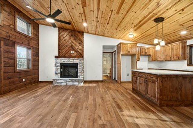 324 Golden Eagle Drive, Murphy, NC 28906