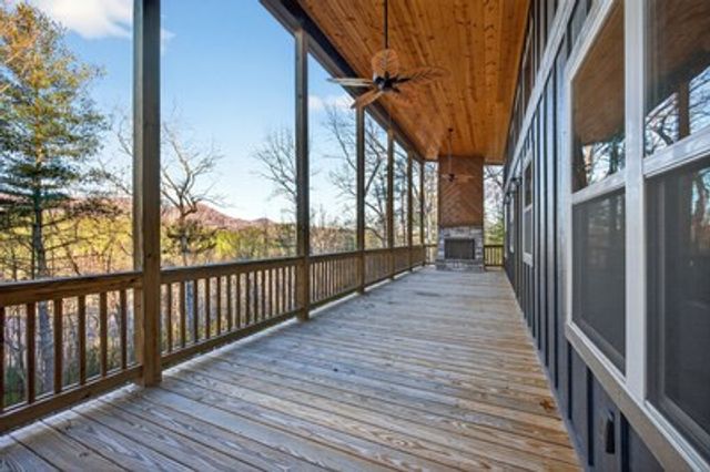 324 Golden Eagle Drive, Murphy, NC 28906