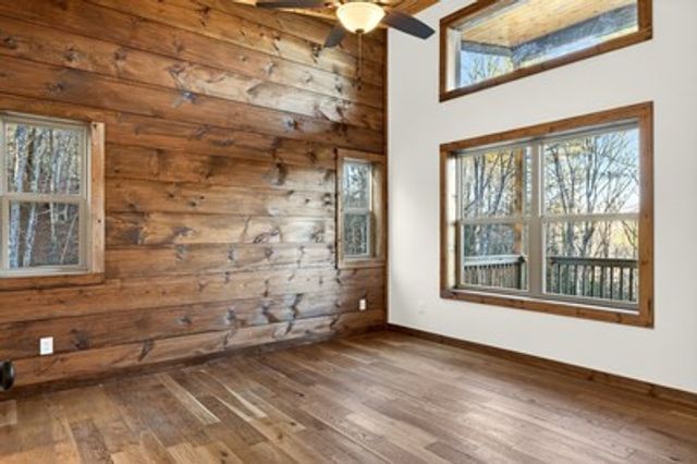 324 Golden Eagle Drive, Murphy, NC 28906