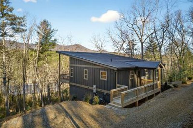 324 Golden Eagle Drive, Murphy, NC 28906