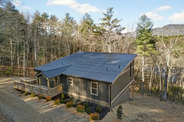 324 Golden Eagle Drive, Murphy, NC 28906