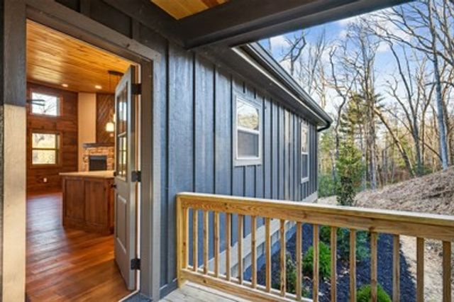 324 Golden Eagle Drive, Murphy, NC 28906