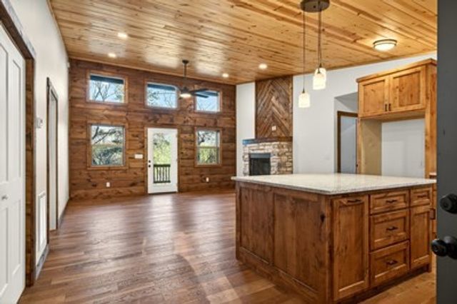 324 Golden Eagle Drive, Murphy, NC 28906