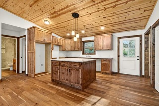 324 Golden Eagle Drive, Murphy, NC 28906