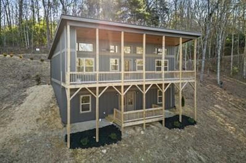 324 Golden Eagle Drive, Murphy, NC 28906
