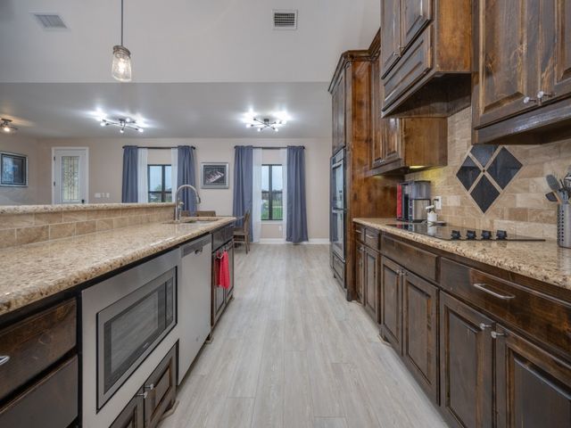 4709 Prairie Hill Court, Dish, TX 76247