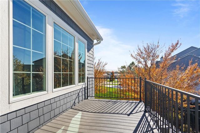 16520 Ballentine Street, Overland Park, KS 66221