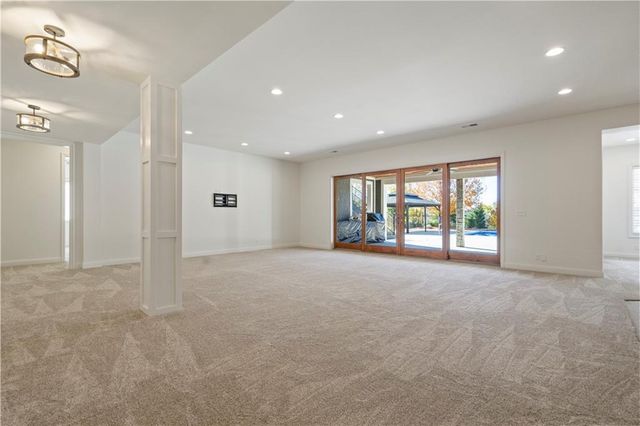 16520 Ballentine Street, Overland Park, KS 66221