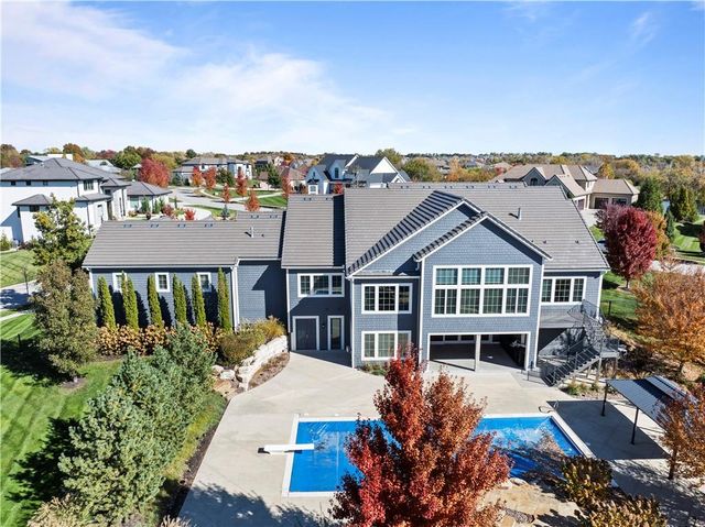 16520 Ballentine Street, Overland Park, KS 66221