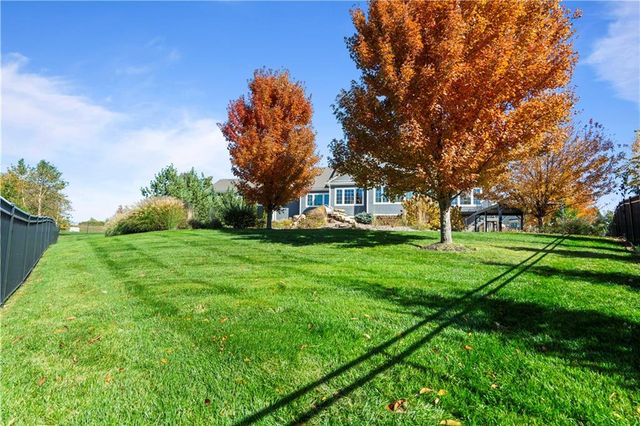 16520 Ballentine Street, Overland Park, KS 66221