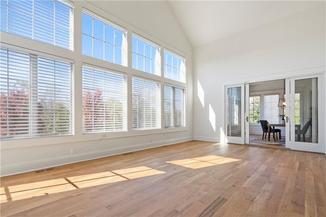 16520 Ballentine Street, Overland Park, KS 66221