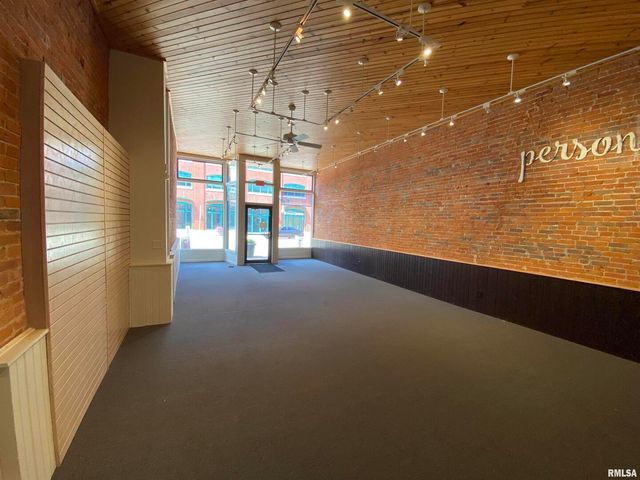 1500-1506 RIVER Drive, Moline, IL 61265