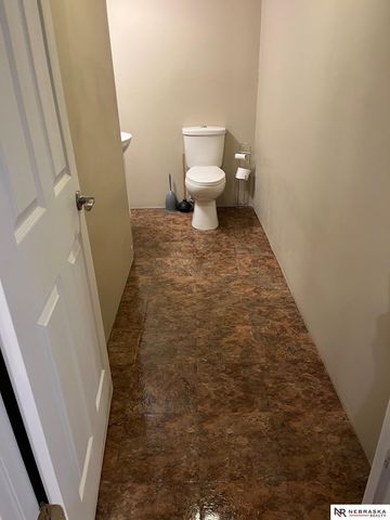 210 Bridger Road, Lincoln, NE 68521