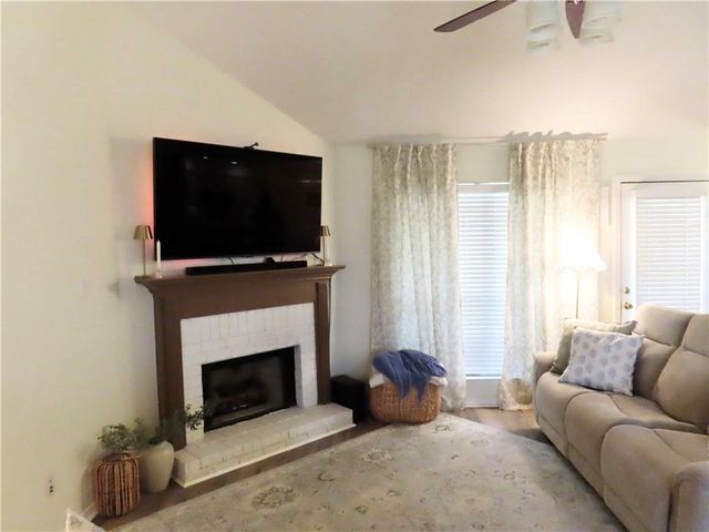 9471 Homestead Drive S, Semmes, AL 36575