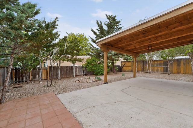 1908 Calle Miquela, Santa Fe, NM 87505