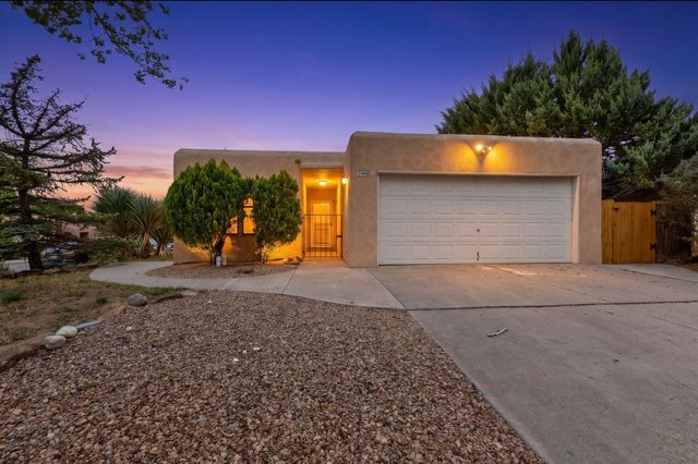 1908 Calle Miquela, Santa Fe, NM 87505