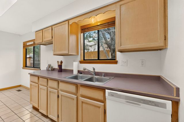 1908 Calle Miquela, Santa Fe, NM 87505