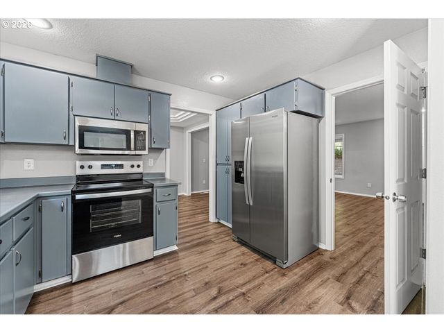 36440 ORR Cir, Sandy, OR 97055