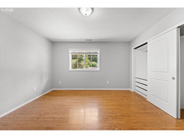 36440 ORR Cir, Sandy, OR 97055