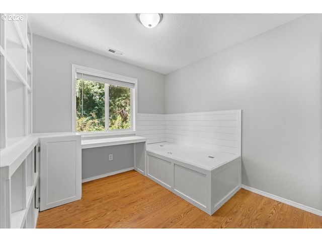 36440 ORR Cir, Sandy, OR 97055