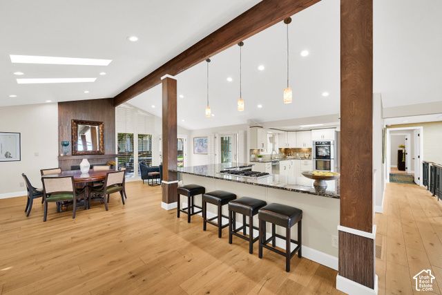 1095 S OAK HILLS WAY, Salt Lake City, UT 84108