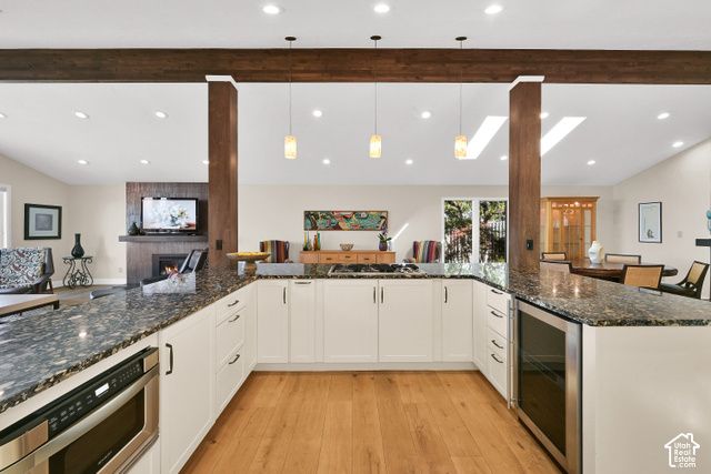 1095 S OAK HILLS WAY, Salt Lake City, UT 84108