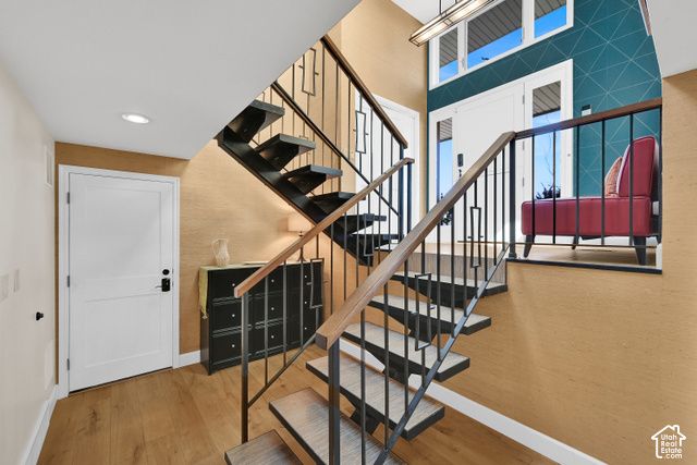 1095 S OAK HILLS WAY, Salt Lake City, UT 84108