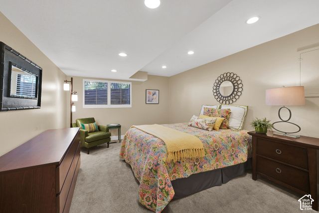 1095 S OAK HILLS WAY, Salt Lake City, UT 84108