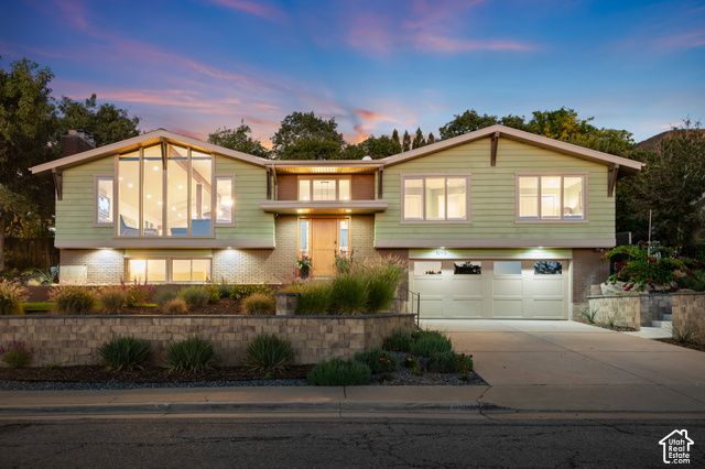 1095 S OAK HILLS WAY, Salt Lake City, UT 84108