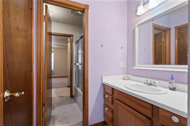 1835 E Redbud Road, Washington, OK 73093