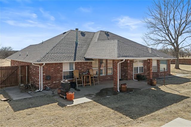 1835 E Redbud Road, Washington, OK 73093