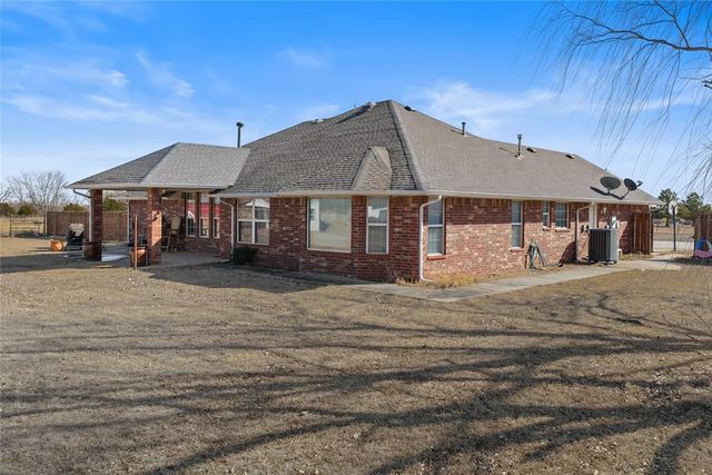 1835 E Redbud Road, Washington, OK 73093