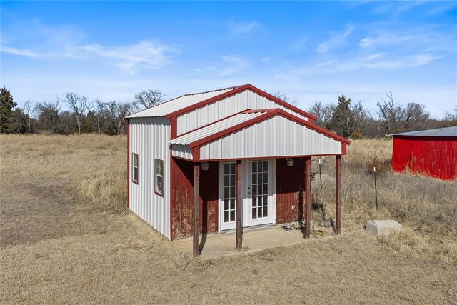 1835 E Redbud Road, Washington, OK 73093