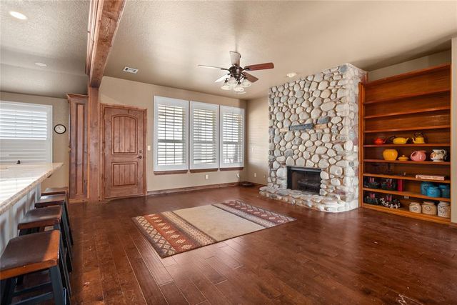 1835 E Redbud Road, Washington, OK 73093