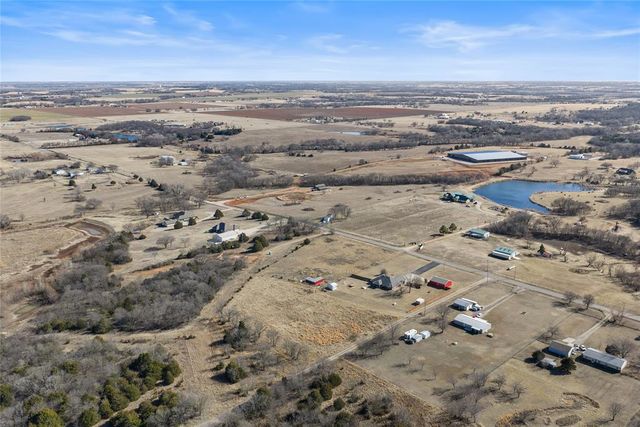 1835 E Redbud Road, Washington, OK 73093