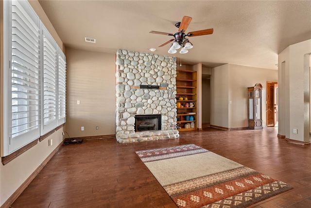 1835 E Redbud Road, Washington, OK 73093